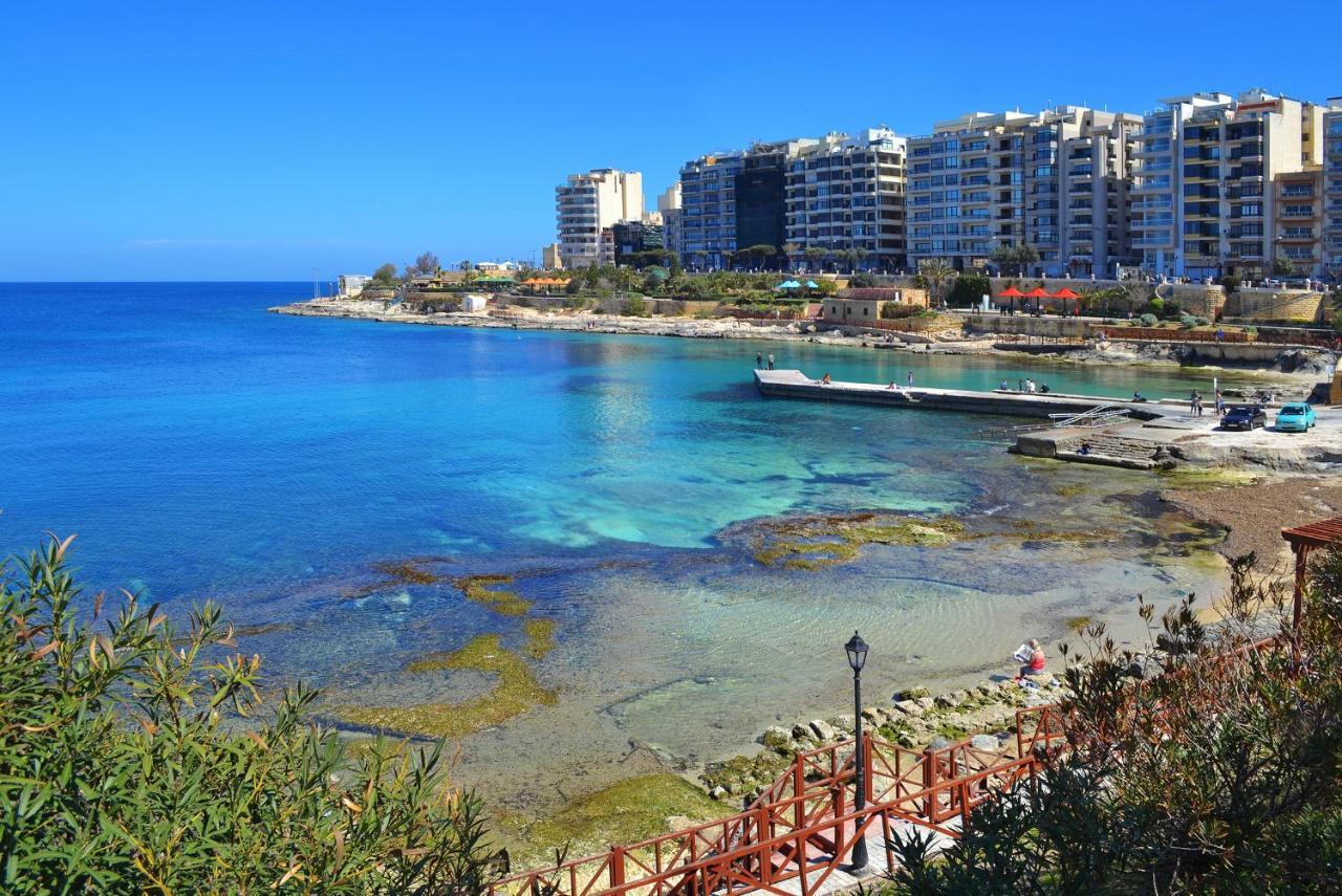 Modern 1Br Apartment Central Location Gzira Esterno foto