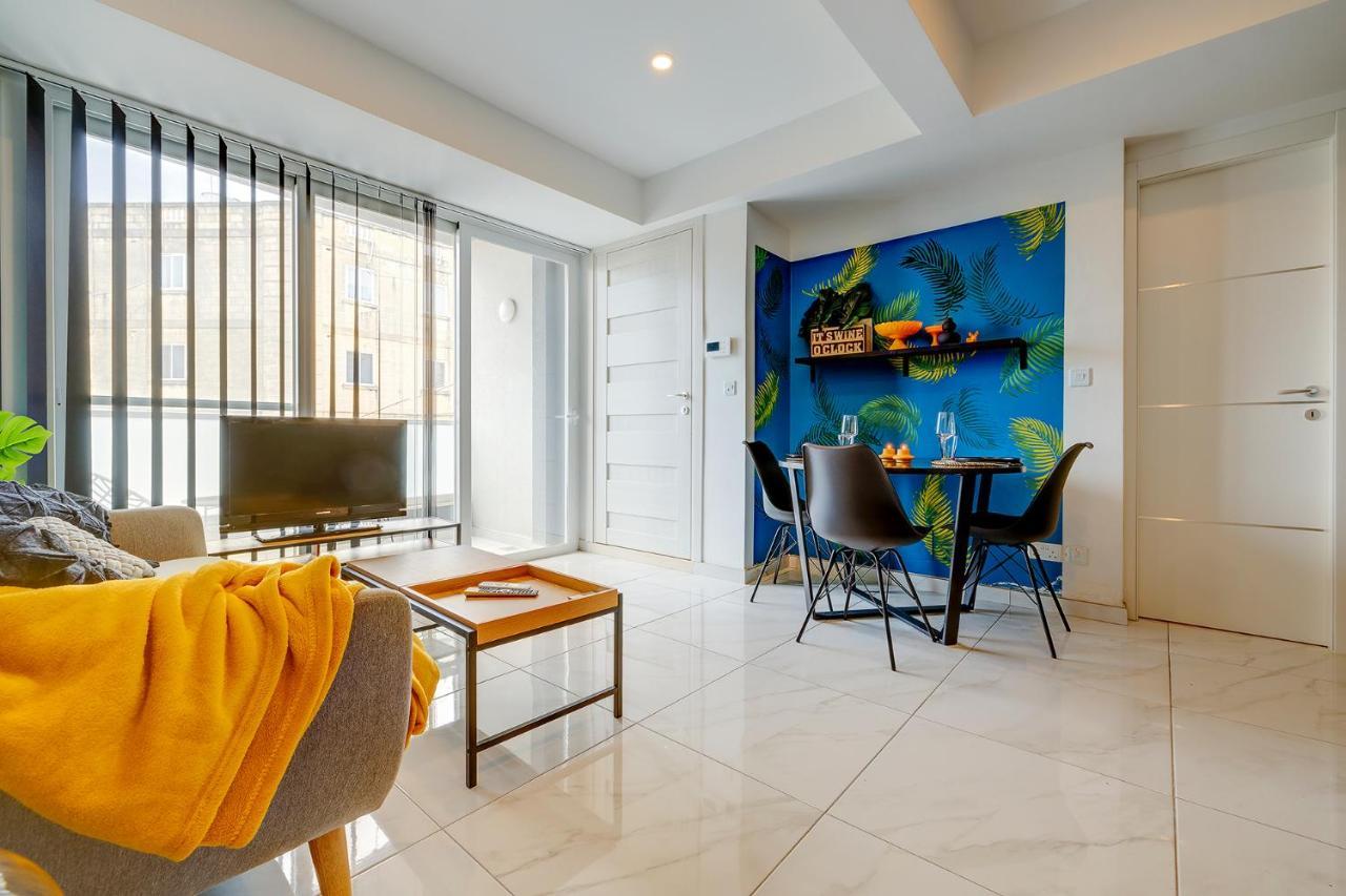 Modern 1Br Apartment Central Location Gzira Esterno foto